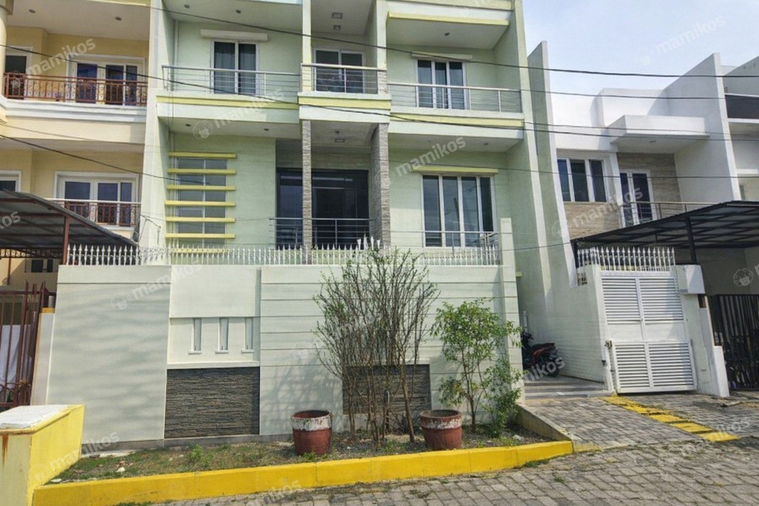 Rumah Sertifikat SHM 4 Kamar Tidur 4 Kamar Mandi Sunter Jakarta Utara