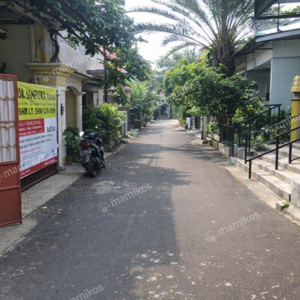 Rumah Sertifikat SHM 3 Kamar Tidur 3 Kamar Mandi Pulo Gadung Jakarta Timur - Photo 2