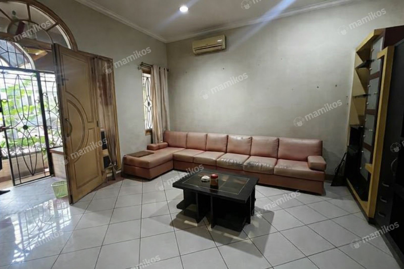 Rumah Sertifikat SHM 4 Kamar Tidur 3 Kamar Mandi Pantai Indah Kapuk Jakarta Utara