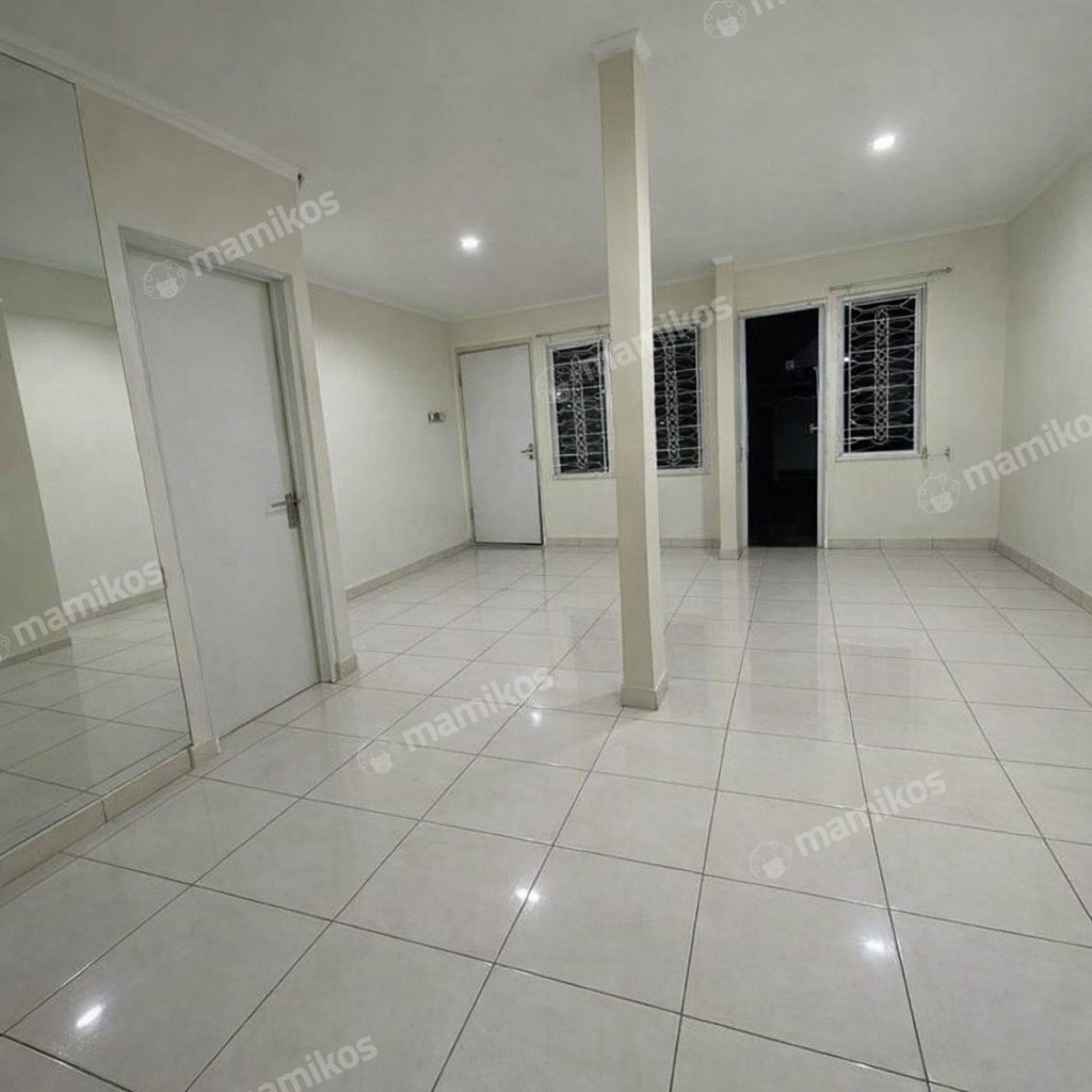 Rumah Sertifikat SHM 4 Kamar Tidur 2 Kamar Mandi Legenda Wisata Jakarta Timur - Photo 5