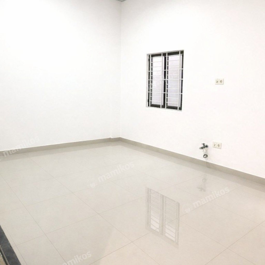 Rumah Sertifikat SHM 2 Kamar Tidur 2 Kamar Mandi Taman Surya Jakarta Barat - Photo 3