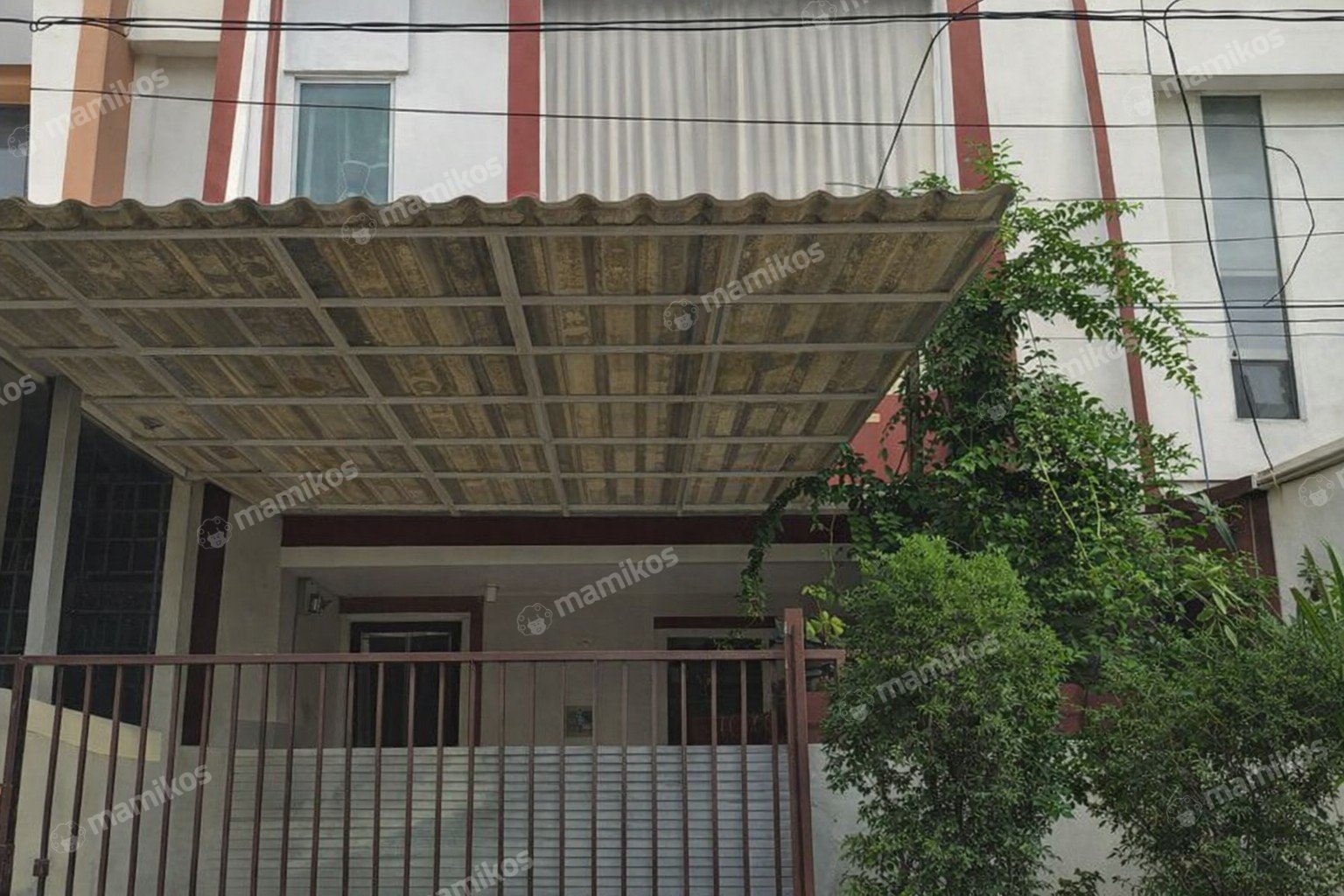 Rumah Sertifikat SHM 3 Kamar Tidur 3 Kamar Mandi Green Ville Jakarta Barat