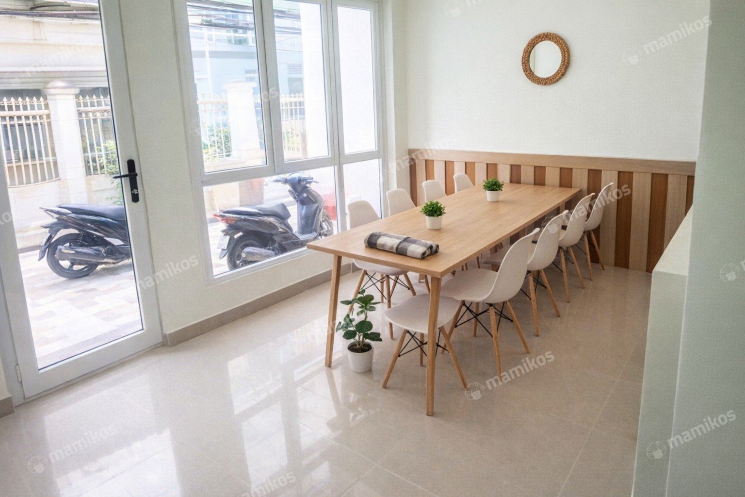 Rumah Sertifikat SHM 21 Kamar Tidur 14 Kamar Mandi Tanjung Duren Jakarta Barat - Photo 2