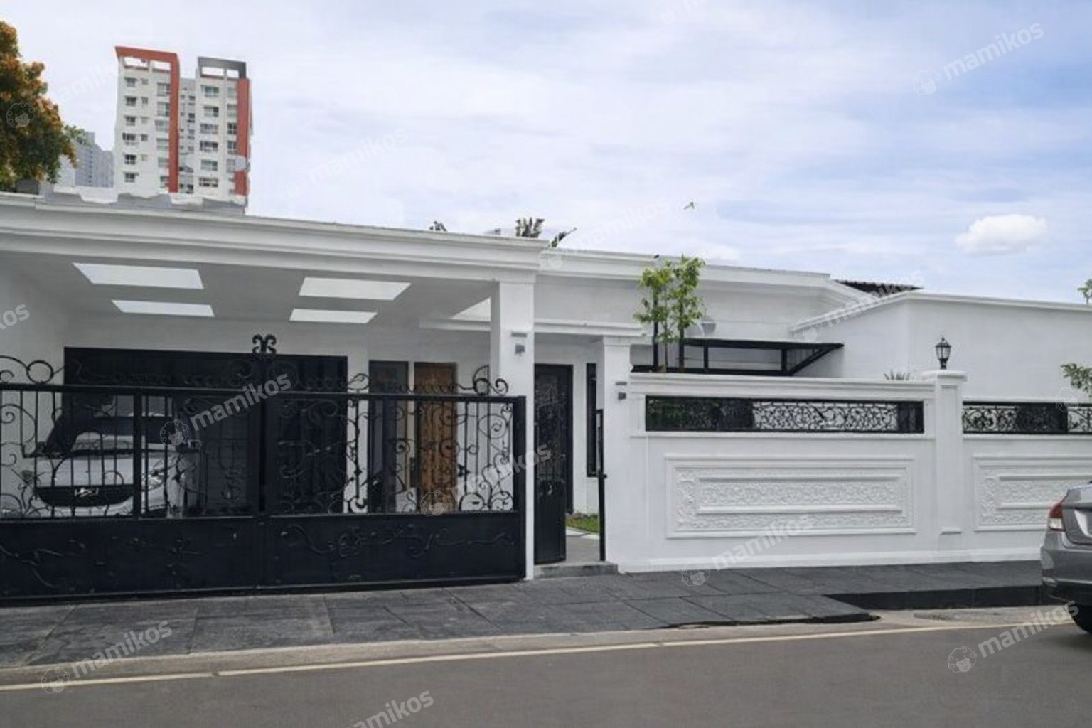Rumah Sertifikat SHM 4 Kamar Tidur 4 Kamar Mandi Cilandak Jakarta Selatan