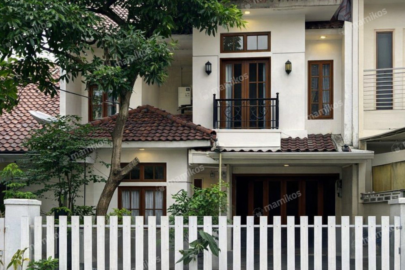 Rumah Sertifikat SHM 3 Kamar Tidur 4 Kamar Mandi Pondok Indah Jakarta Selatan