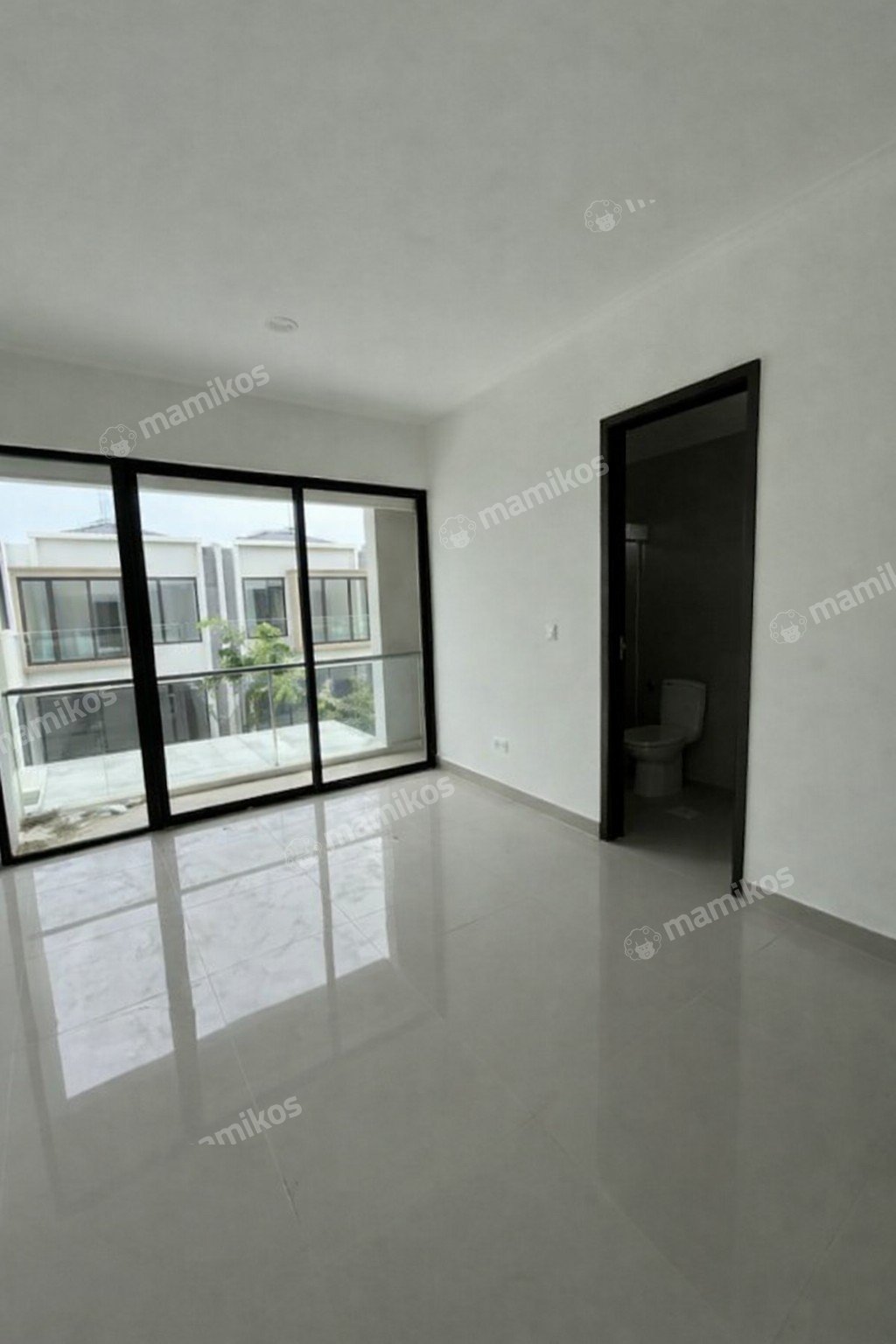 Rumah Baru 3 Kamar Tidur 2 Kamar Mandi Pantai Indah Kapuk 2 Jakarta Utara - Photo 3