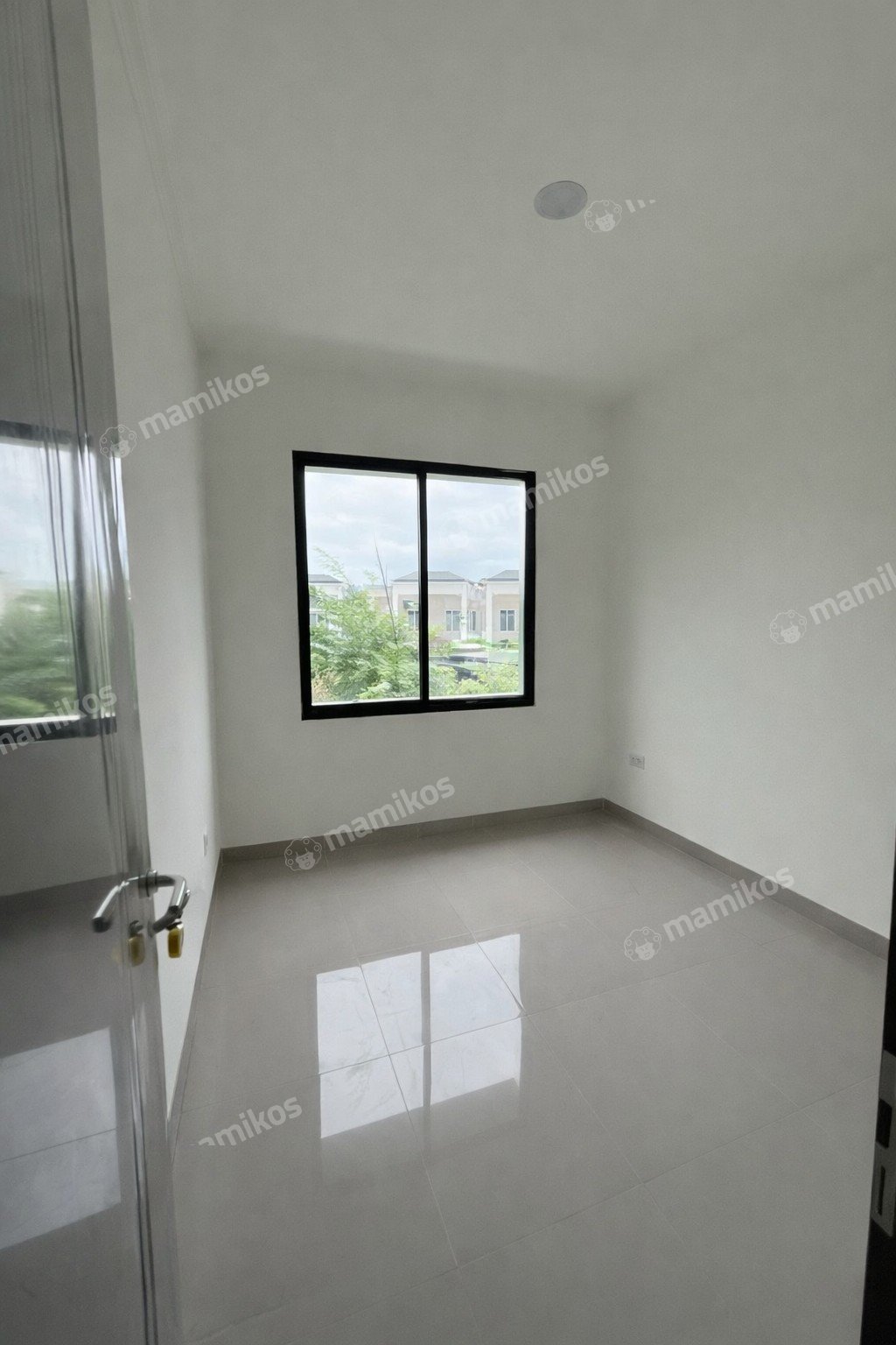 Rumah Baru 3 Kamar Tidur 2 Kamar Mandi Pantai Indah Kapuk 2 Jakarta Utara - Photo 5