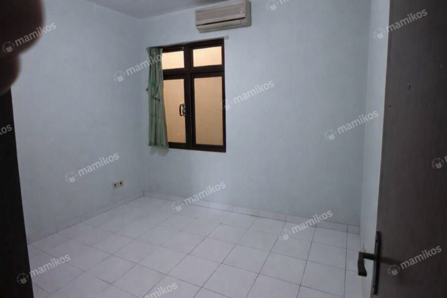 Rumah Sertifikat SHM 4 Kamar Tidur 3 Kamar Mandi Muara Karang Jakarta Utara - Photo 2