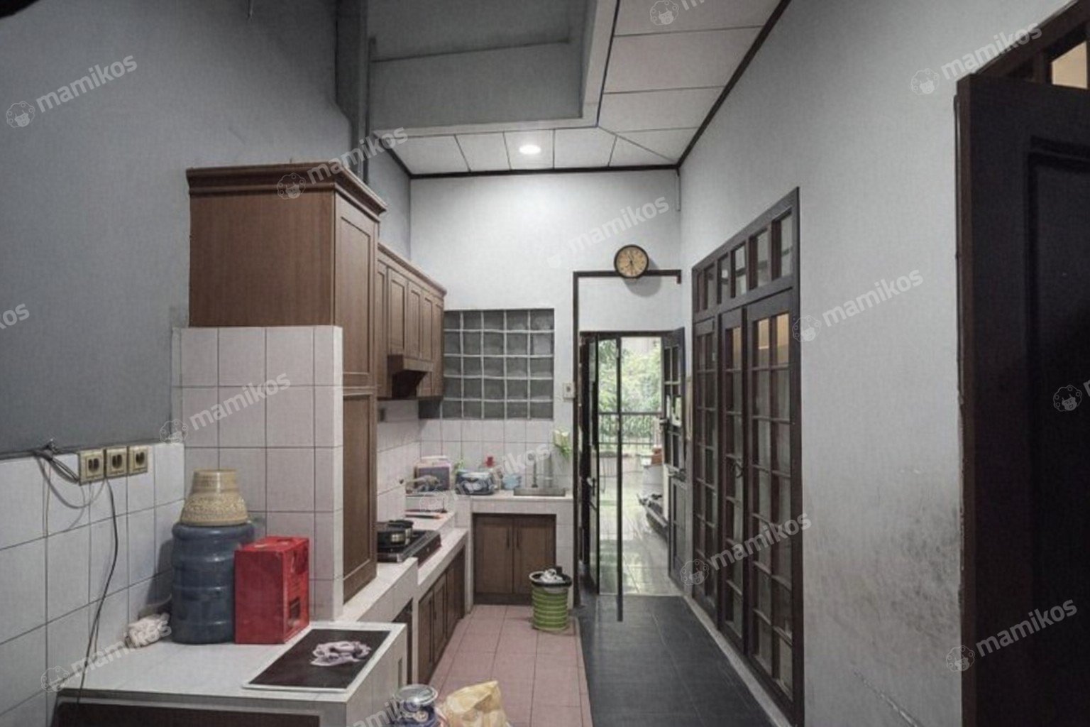Rumah Sertifikat SHM 5 Kamar Tidur 5 Kamar Mandi Cawang Jakarta Timur