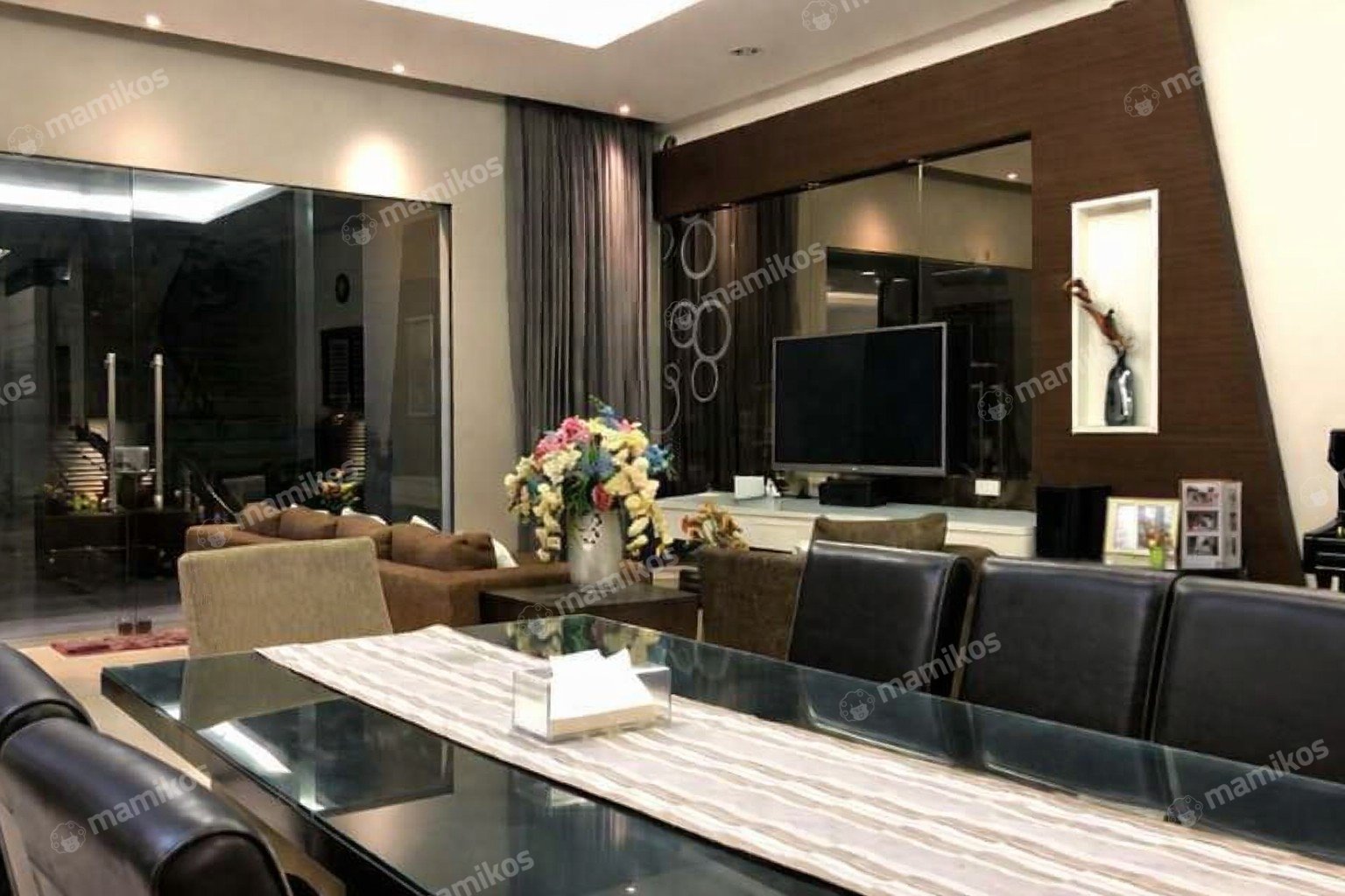 Rumah Sertifikat SHM 5 Kamar Tidur 5 Kamar Mandi Pantai Indah Kapuk Jakarta Utara