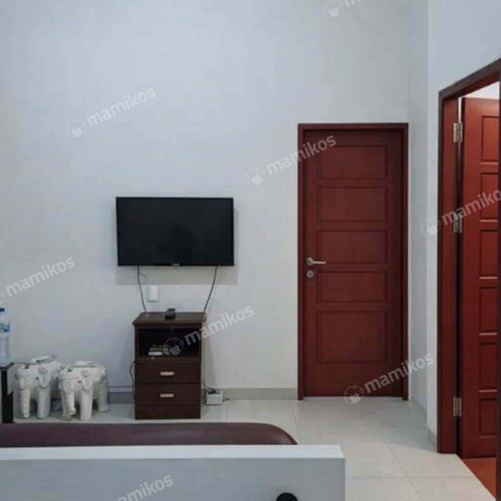 Rumah Sertifikat SHM 4 Kamar Tidur 4 Kamar Mandi Taman Ratu Jakarta Barat - Photo 4