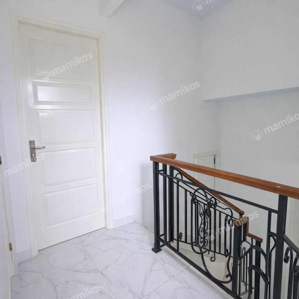 Rumah Sertifikat SHM 3 Kamar Tidur 3 Kamar Mandi Duren Sawit Jakarta Timur - Photo 3