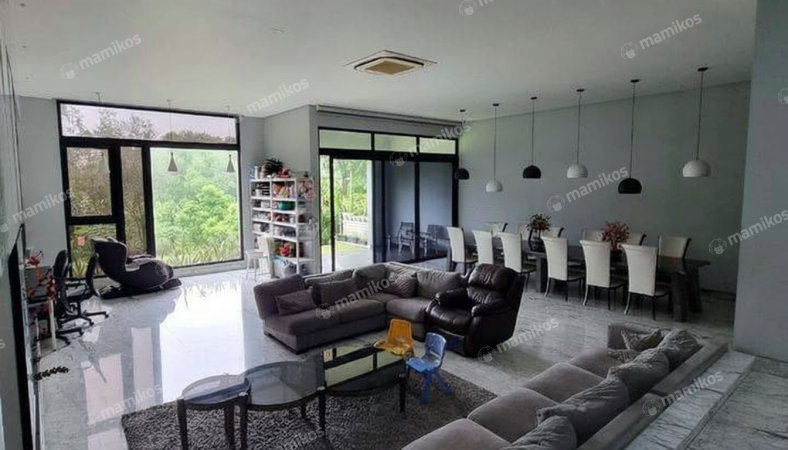 Rumah 5KT 7KM Pantai Indah Kapuk Jakarta Utara