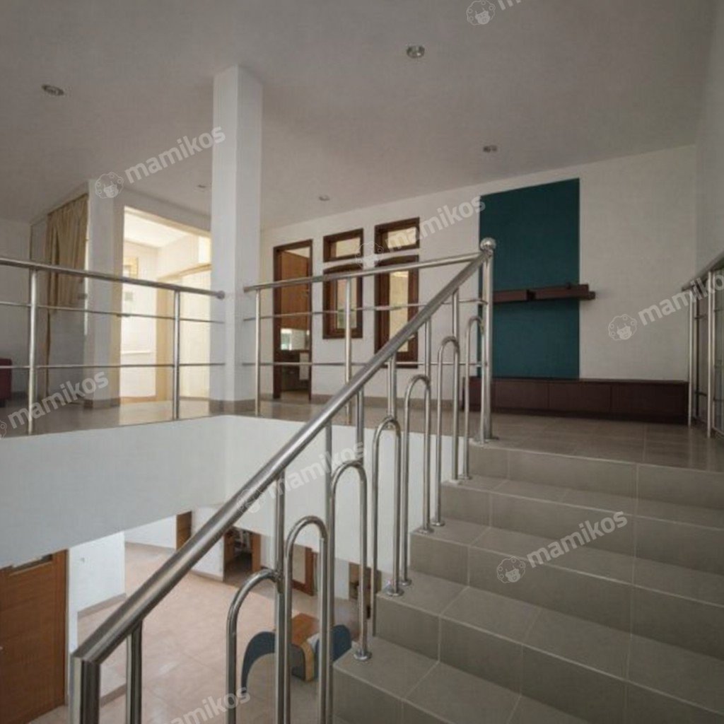 Rumah Sertifikat SHM 4 Kamar Tidur 4 Kamar Mandi Angke Jakarta Barat - Photo 4