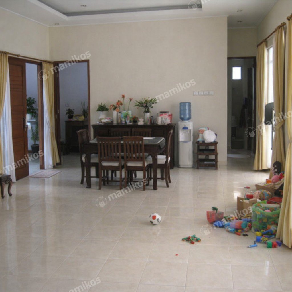 Rumah Sertifikat SHM 6 Kamar Tidur 6 Kamar Mandi Cibubur Jakarta Timur - Photo 2