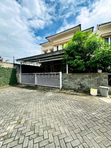 Rumah Sertifikat SHM 5 Kamar Tidur 4 Kamar Mandi Medan Sunggal Medan - Photo 2