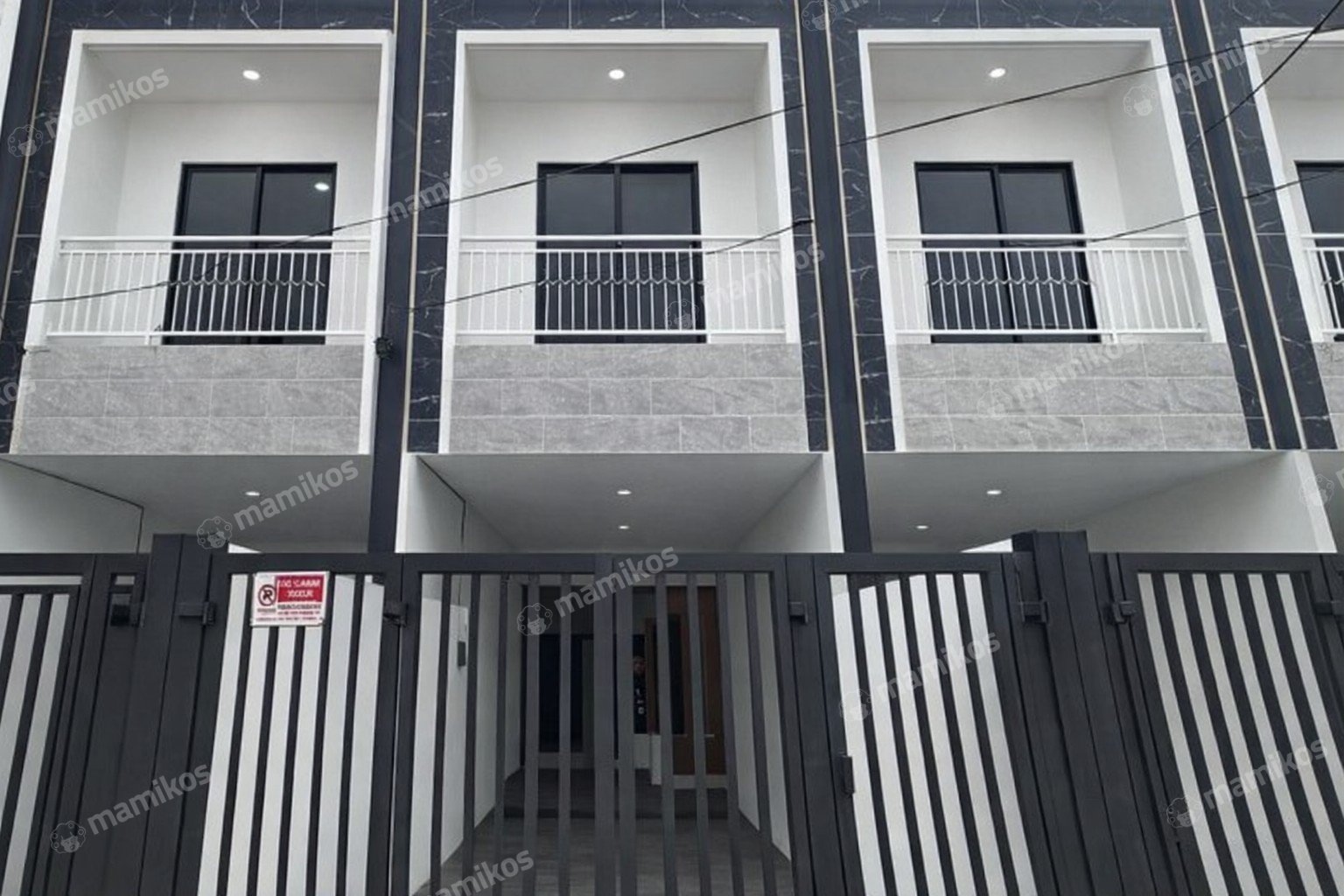 Rumah Sertifikat SHM 5 Kamar Tidur 4 Kamar Mandi Tanjung Duren Jakarta Barat