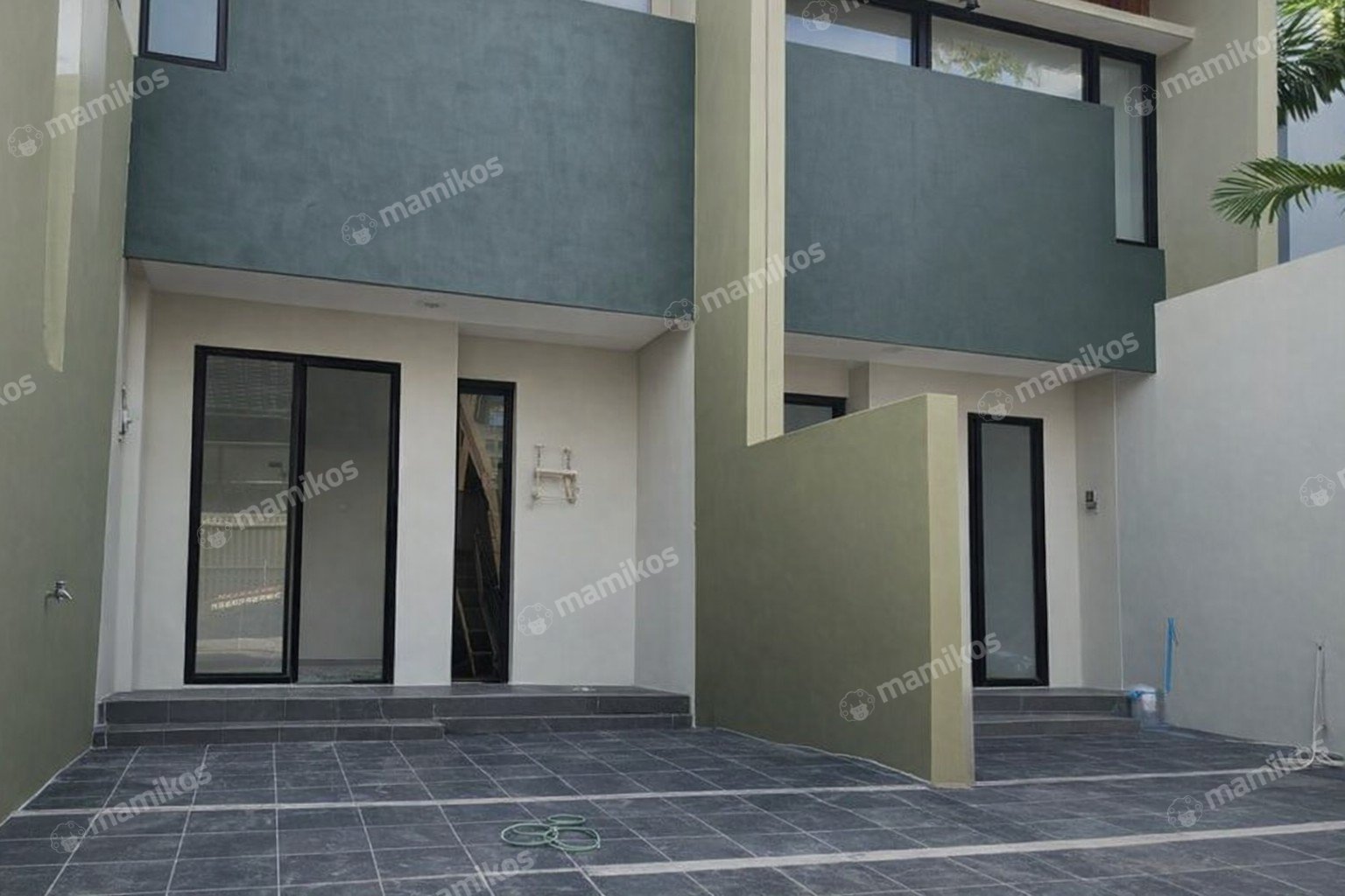 Rumah Sertifikat SHM 5 Kamar Tidur 5 Kamar Mandi Kelapa Gading Jakarta Utara