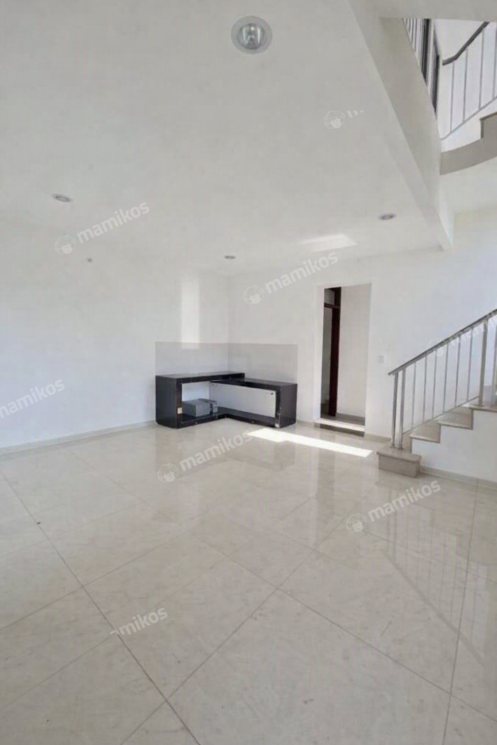 Rumah 3 Kamar Tidur 3 Kamar Mandi 3 Lantai Pantai Indah Kapuk Jakarta Utara - Photo 2