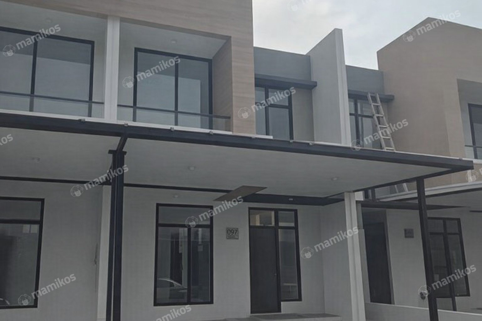 Rumah Sertifikat PPJB 3 Kamar Tidur 3 Kamar Mandi Pantai Indah Kapuk 2 Jakarta Utara