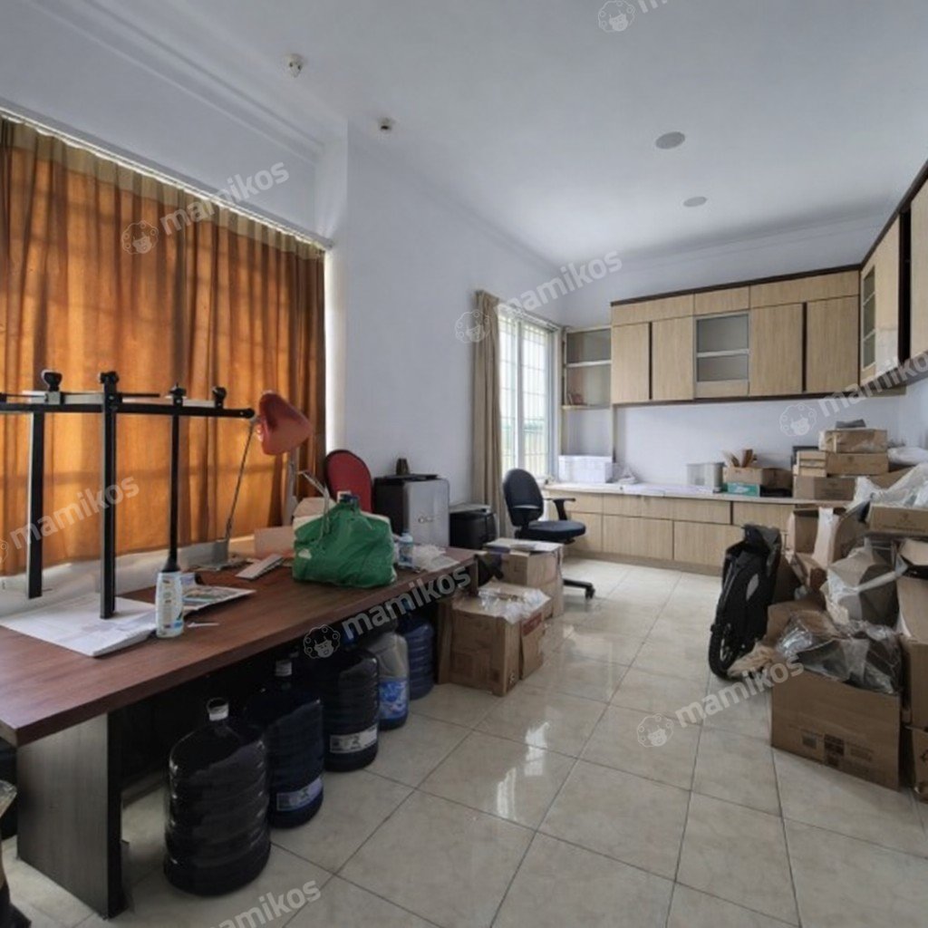 Rumah Sertifikat SHM 4 Kamar Tidur 3 Kamar Mandi Taman Surya Jakarta Barat - Photo 4
