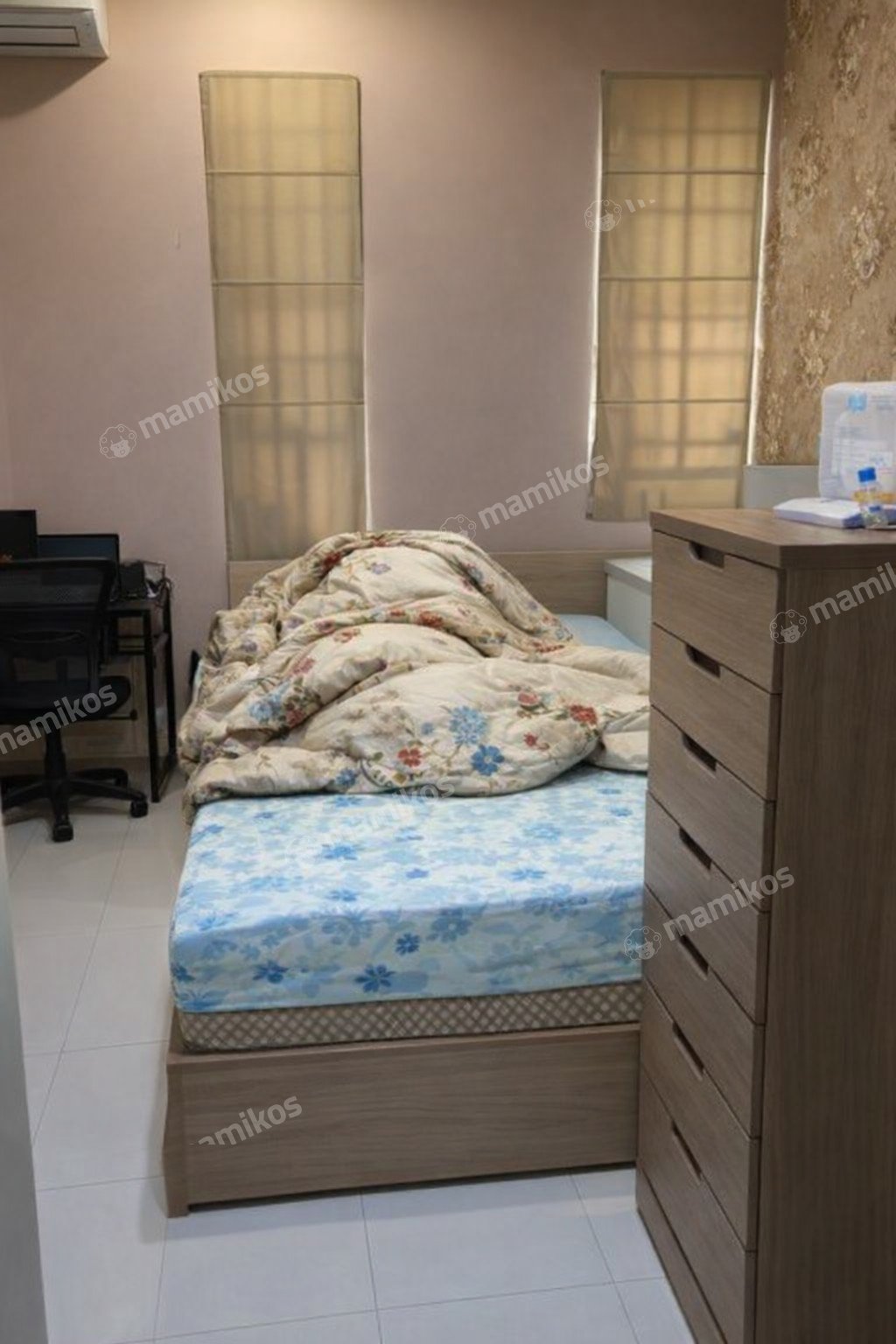 Rumah 4 Kamar Tidur 3 Kamar Mandi 2 Lantai Daan Mogot Jakarta Barat - Photo 2
