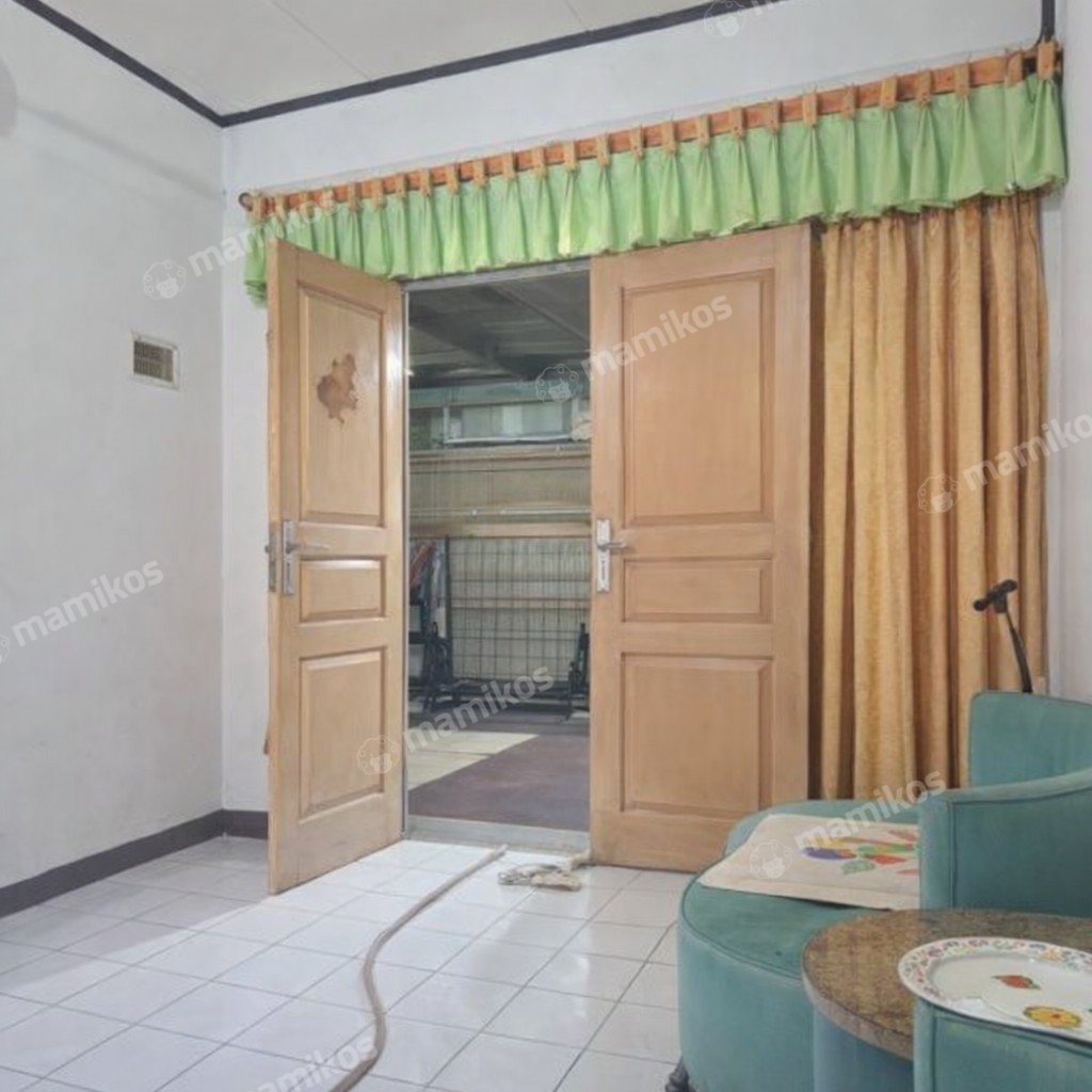 Rumah Sertifikat SHM 3 Kamar Tidur 2 Kamar Mandi Taman Palem Jakarta Barat - Photo 2