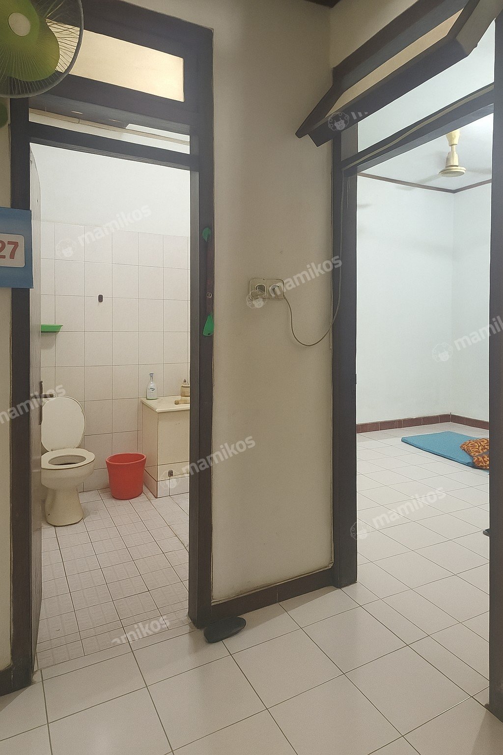 Rumah Sertifikat SHM 3 Kamar Tidur 2 Kamar Mandi Taman Palem Jakarta Barat - Photo 3