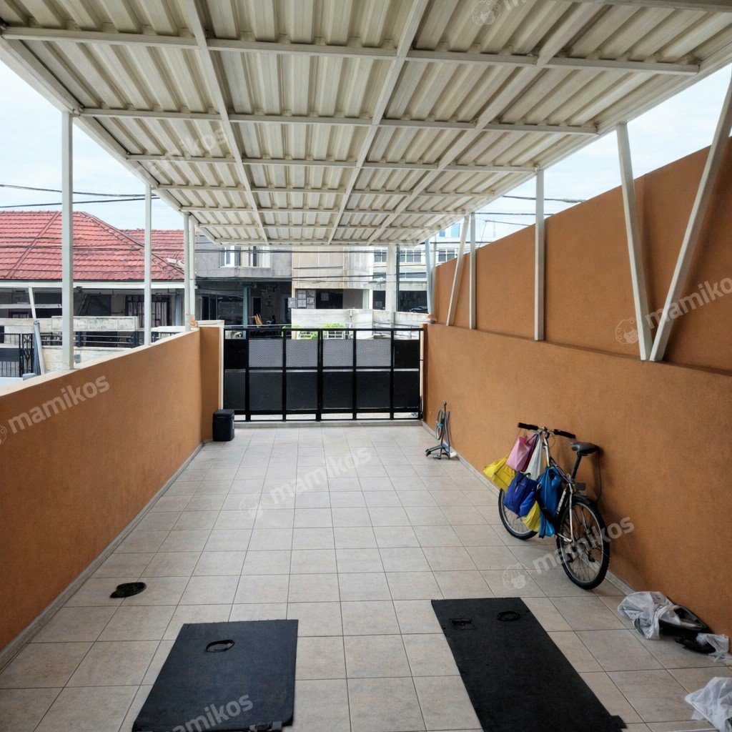 Rumah Sertifikat SHM 3 Kamar Tidur 5 Kamar Mandi Green Ville Jakarta Barat - Photo 2