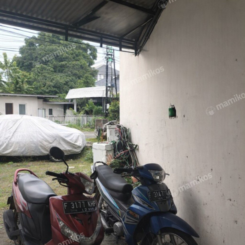 Rumah Sertifikat SHM 3 Kamar Tidur 1 Kamar Mandi S Parman Jakarta Barat - Photo 5