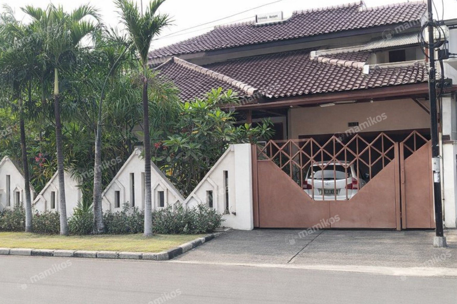 Rumah Sertifikat SHM 4 Kamar Tidur 3 Kamar Mandi Kembangan Jakarta Barat