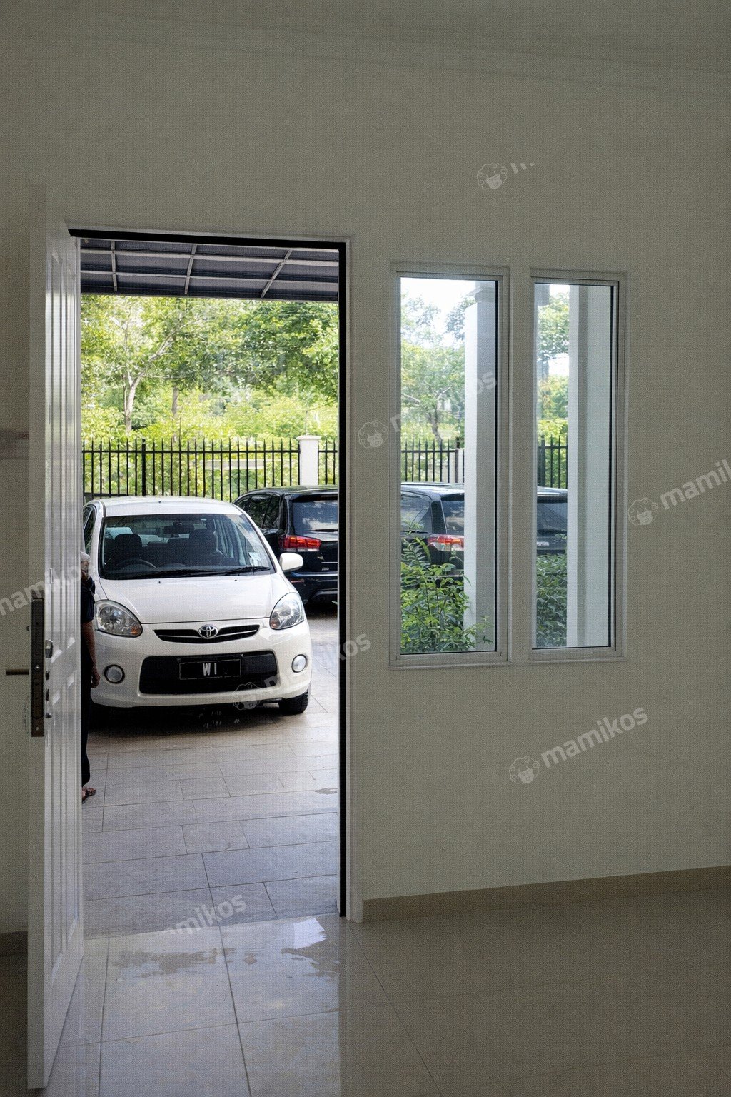 Rumah Sertifikat SHM 4 Kamar Tidur 3 Kamar Mandi Jakarta Garden City Jakarta Timur - Photo 3