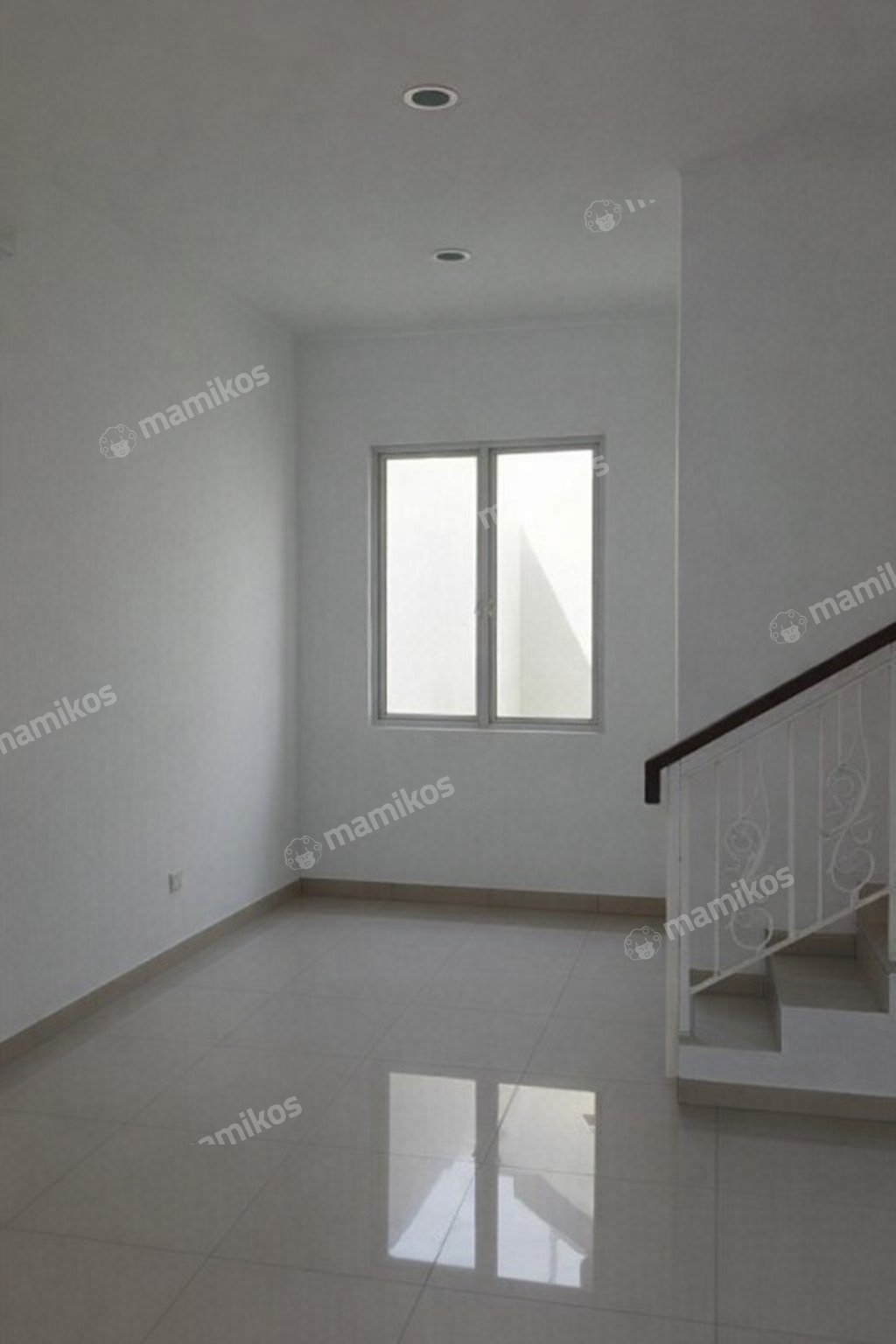 Rumah Sertifikat SHM 4 Kamar Tidur 3 Kamar Mandi Jakarta Garden City Jakarta Timur - Photo 4