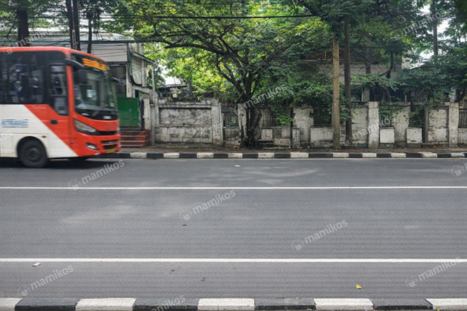 Rumah Sertifikat SHM 4 Kamar Tidur 4 Kamar Mandi Duren Tiga Jakarta Selatan - Photo 2