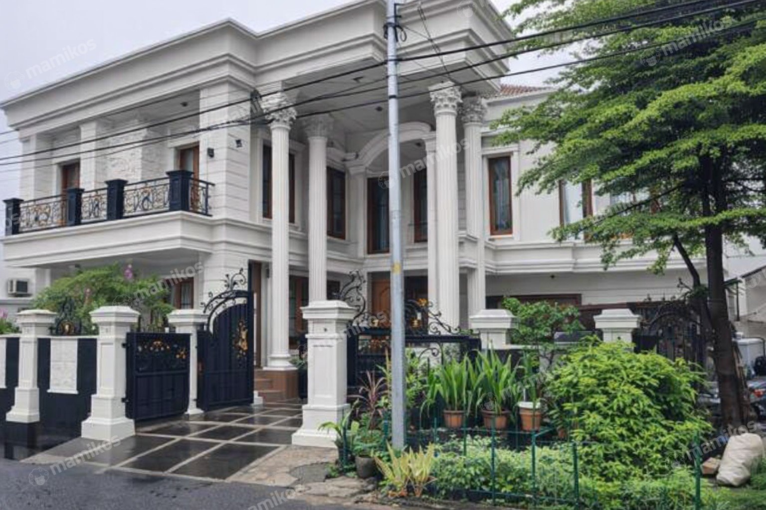 Rumah Sertifikat SHM 9 Kamar Tidur 10 Kamar Mandi Rawamangun Jakarta Timur