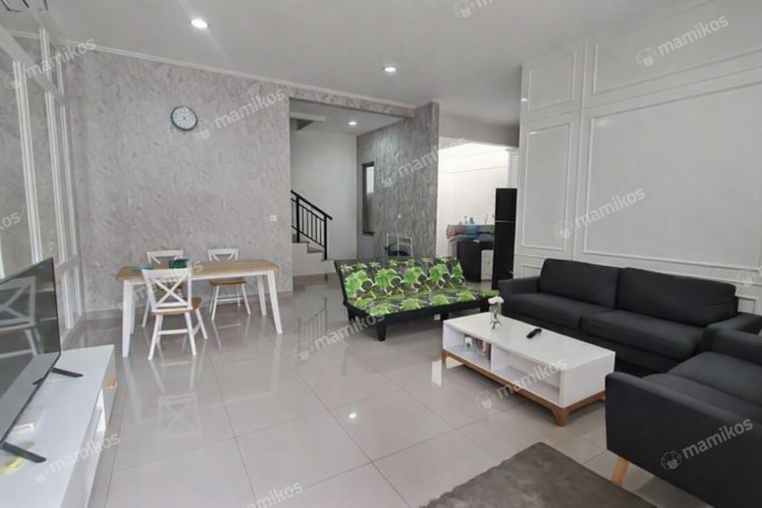 Rumah Sertifikat SHM 2 Lantai Pantai Indah Kapuk 2 Jakarta Utara