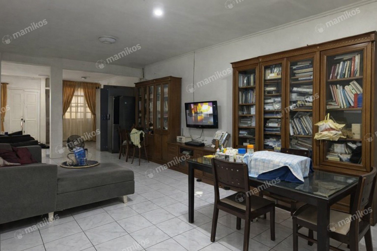 Rumah Sertifikat SHM 6 Kamar Tidur 3 Kamar Mandi Utan Kayu Jakarta Timur