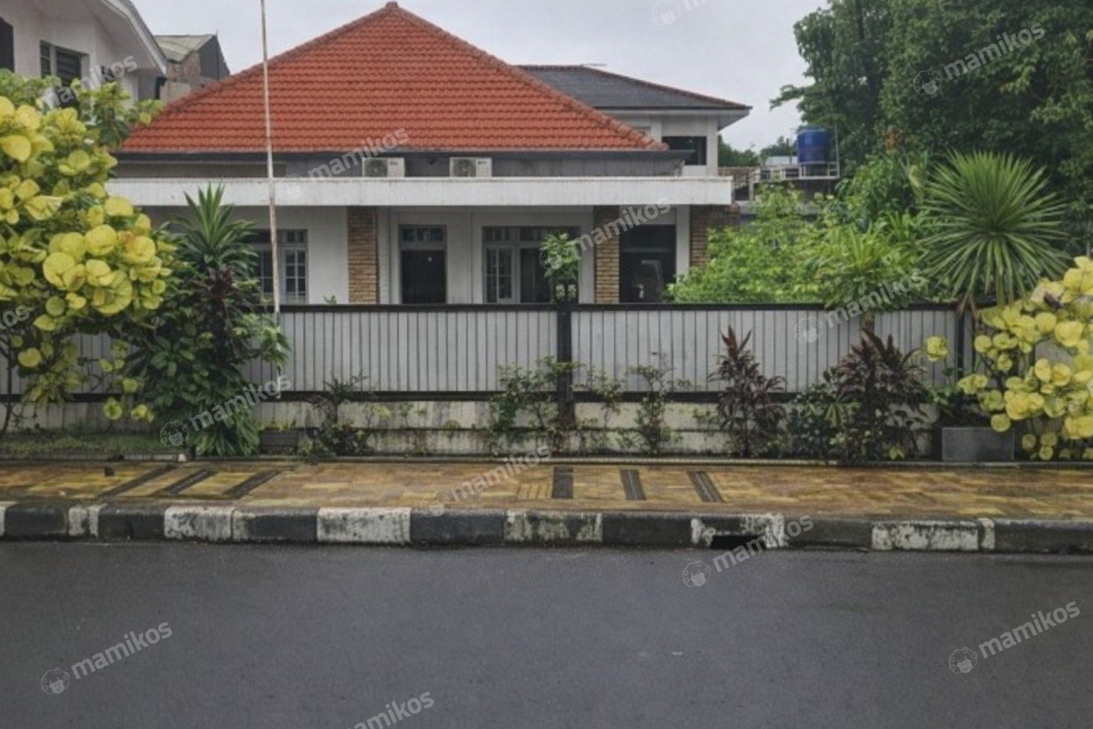 Rumah Sertifikat SHM 4 Kamar Tidur 2 Kamar Mandi Kayu Putih Jakarta Timur