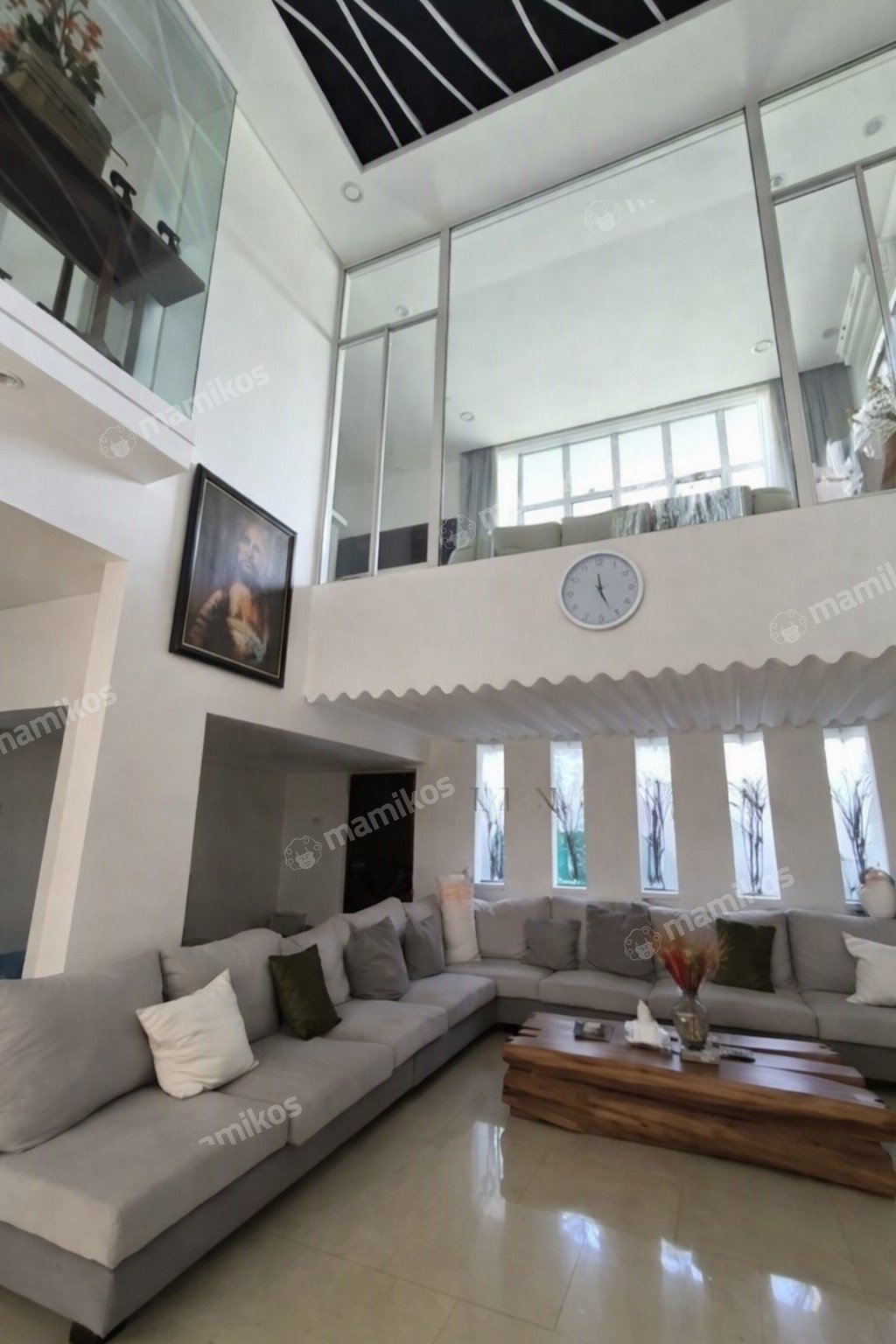 Rumah 6 Kamar Tidur 6 Kamar Mandi 3 Lantai Pantai Mutiara Jakarta Utara - Photo 2