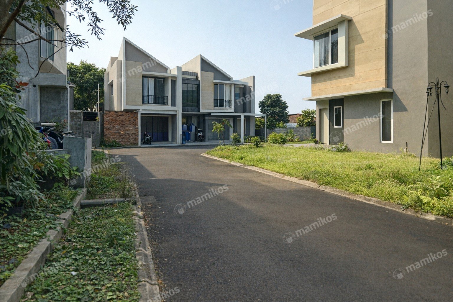 Rumah Sertifikat SHM 4 Kamar Tidur 3 Kamar Mandi Gandaria Jakarta Selatan - Photo 4