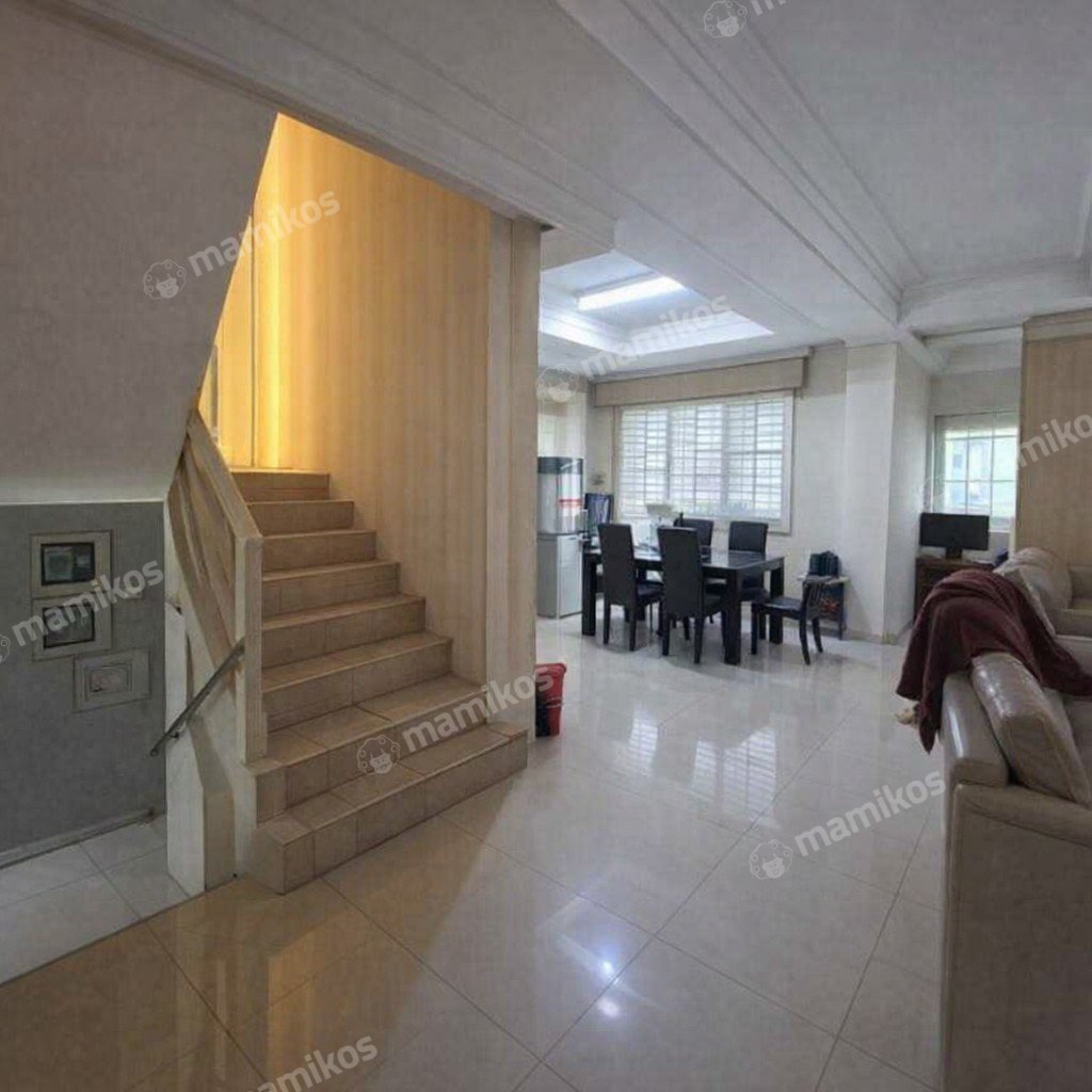 Rumah Sertifikat SHM 4 Kamar Tidur 4 Kamar Mandi Pantai Indah Kapuk Jakarta Utara - Photo 3