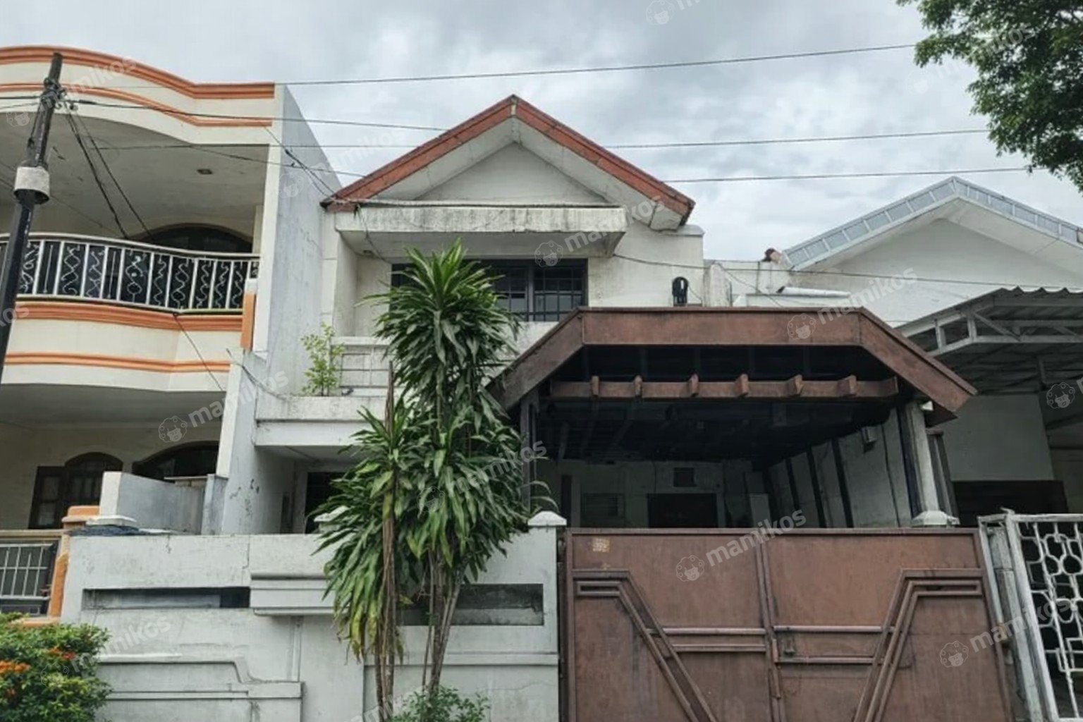 Rumah Sertifikat SHM 5 Kamar Tidur 4 Kamar Mandi Tubagus Angke Jakarta Barat
