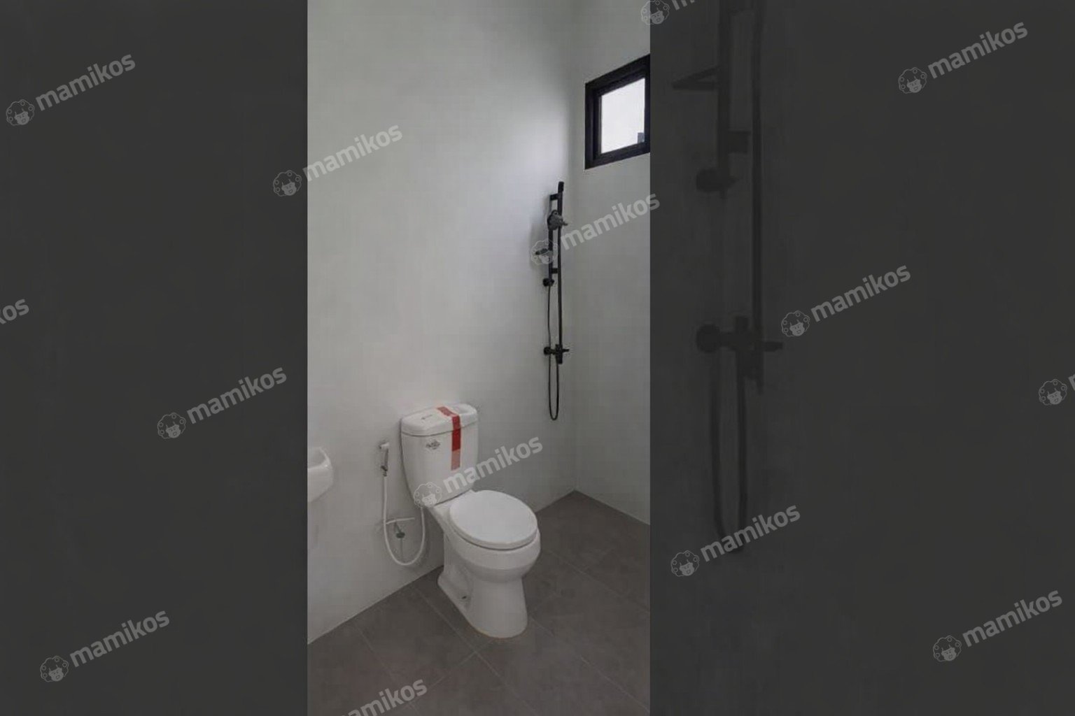 Rumah Sertifikat SHM 4 Kamar Tidur 3 Kamar Mandi Green Lake City Jakarta Barat - Photo 2