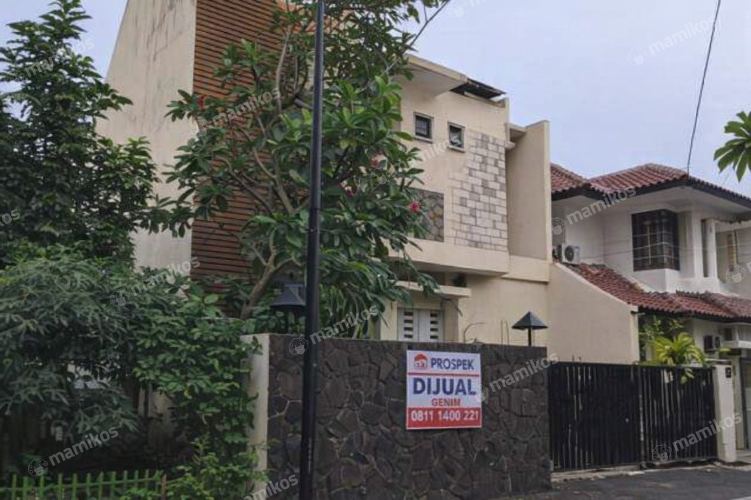 Rumah 5KT 3KM Kebon Jeruk Jakarta Barat