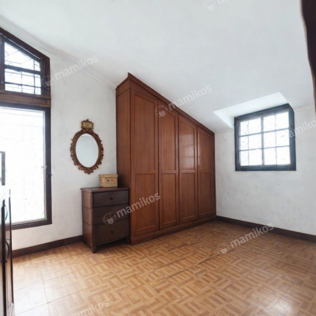 Rumah Sertifikat SHM 5 Kamar Tidur 3 Kamar Mandi Tanah Kusir Jakarta Selatan - Photo 4