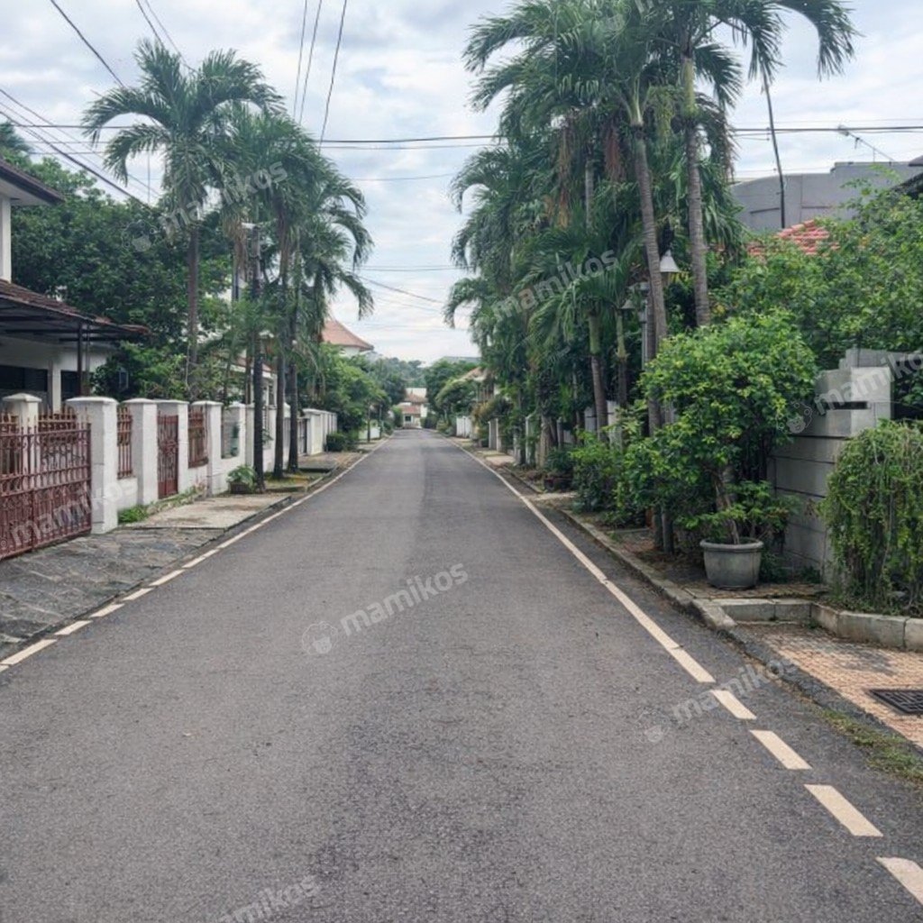 Rumah Sertifikat SHM 7 Kamar Tidur 4 Kamar Mandi Duren Sawit Jakarta Timur - Photo 3