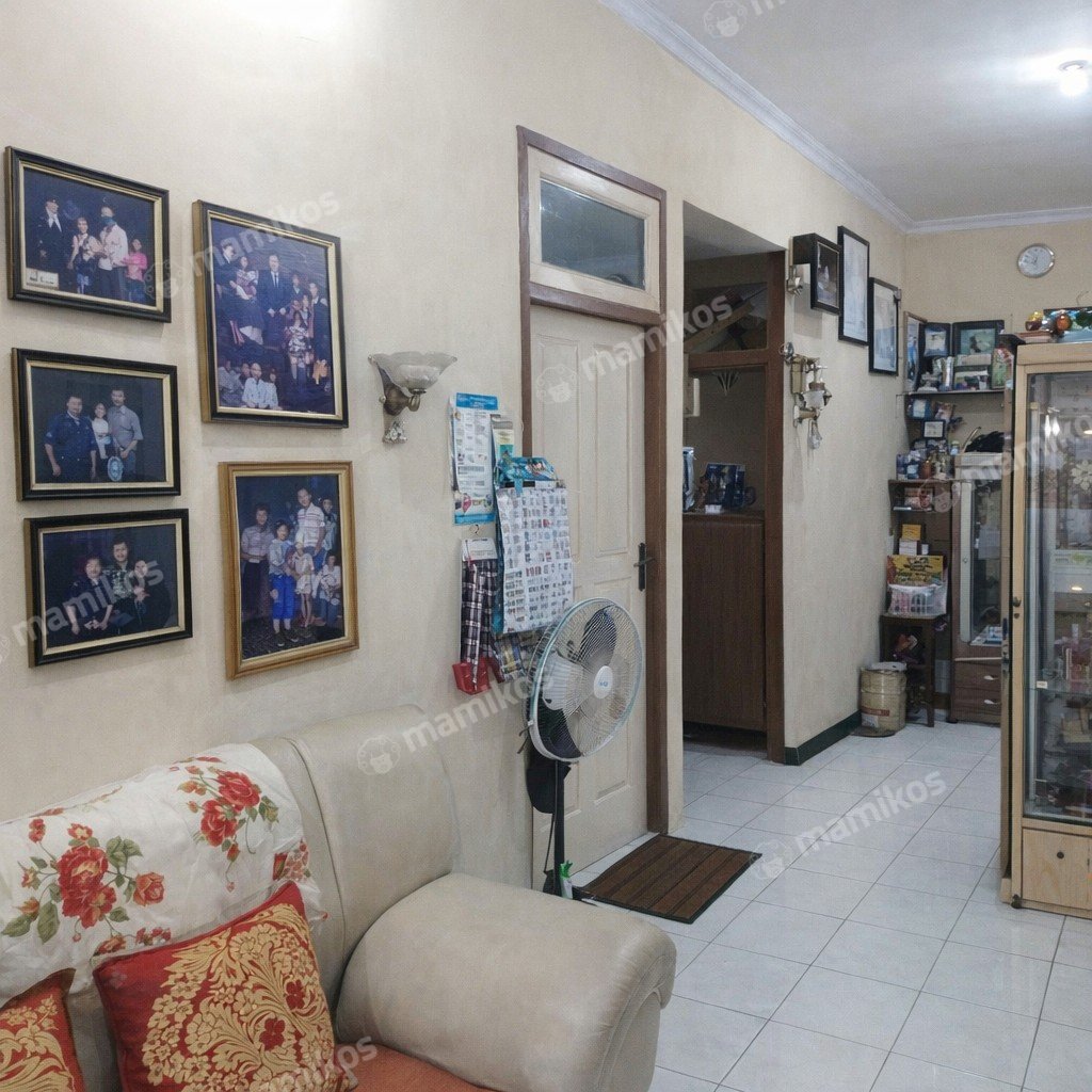 Rumah Sertifikat SHM 3 Kamar Tidur 2 Kamar Mandi Citra Garden Jakarta Barat - Photo 2