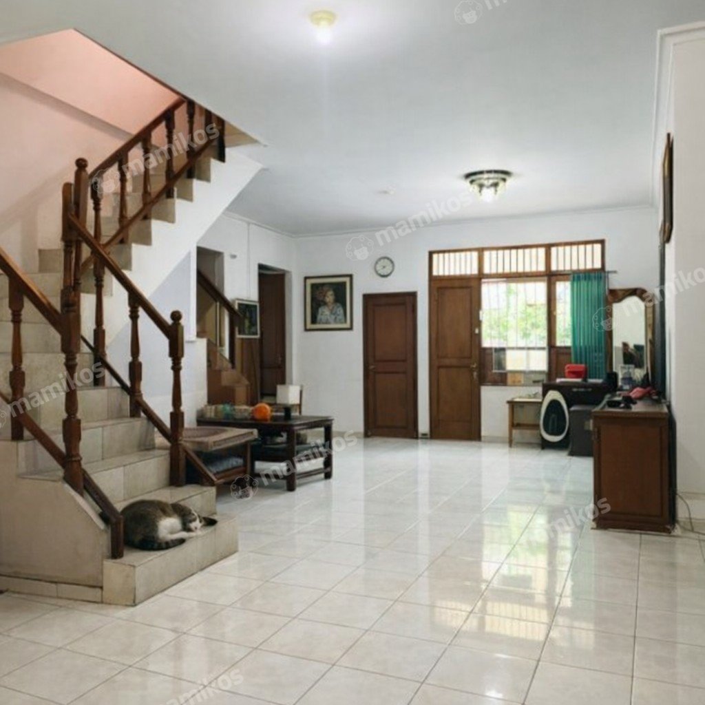 Rumah Sertifikat SHM 7 Kamar Tidur 5 Kamar Mandi Setiabudi Jakarta Selatan - Photo 3