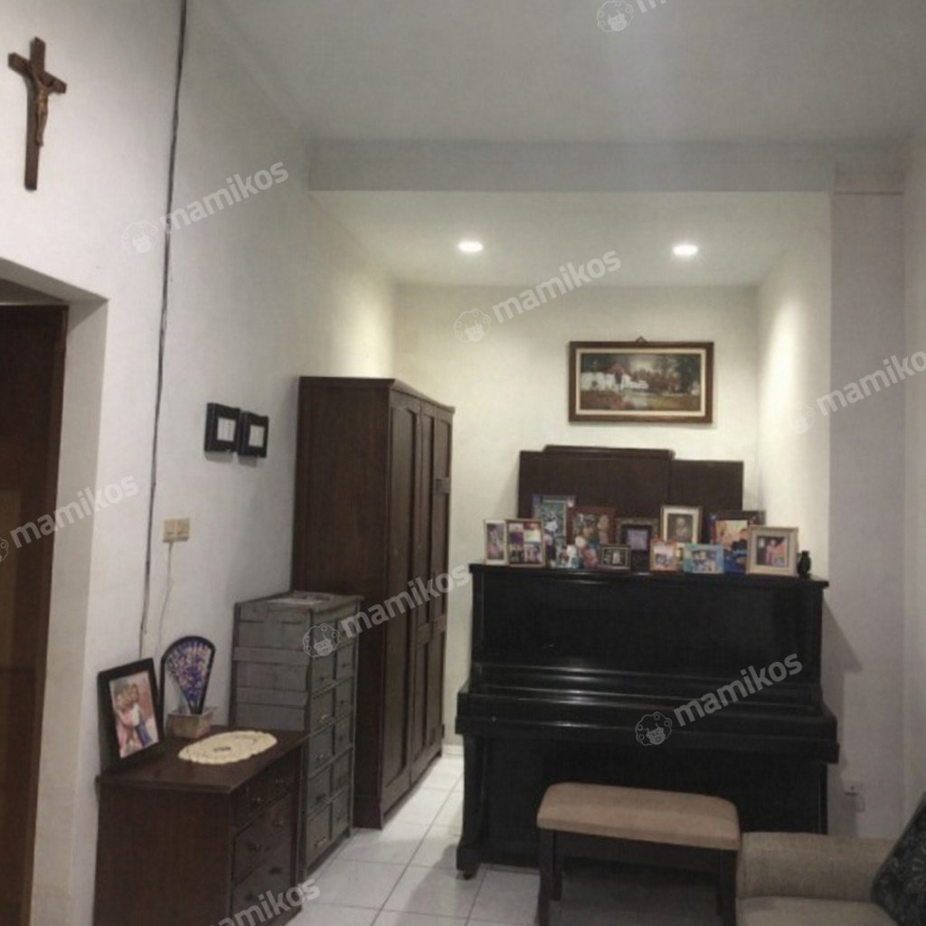 Rumah Sertifikat SHM 5 Kamar Tidur 3 Kamar Mandi Rawamangun Jakarta Timur - Photo 2