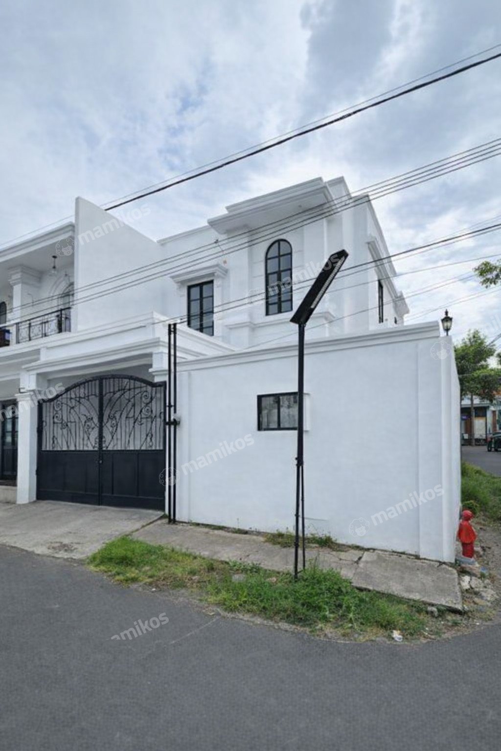 Rumah Sertifikat SHM 4 Kamar Tidur 4 Kamar Mandi Joglo Jakarta Barat - Photo 2